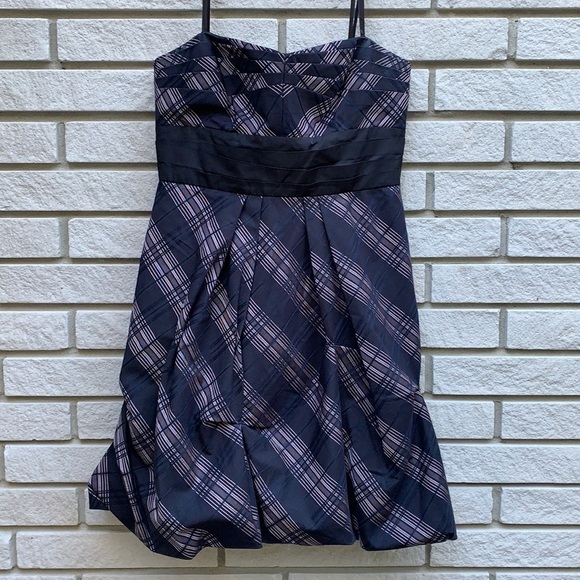 BCBGMaxAzria Strapless Plaid Bubble Hem Party Dress 10 - Picture 1 of 7